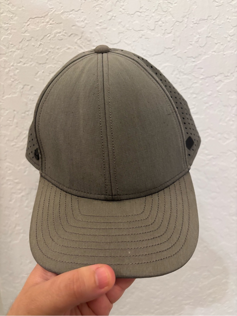 Melin Hat Cap Snap Back Size 58CM Mens Gray A-Game Hydro Perforated Outdoor